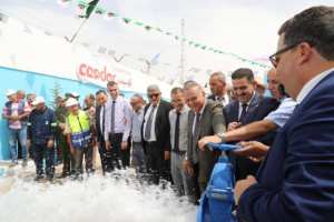 Le ministre de l'Hydraulique supervise le lancement de l'alimentation en eau potable de 11 communes à partir de la nappe souterraine de  Adjermaïa