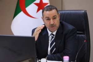 سعيود:  استيراد الحافلات مفتوح للناقلين