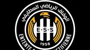 إدارة وفاق سطيف تُسرّح خمسة لاعبين