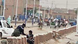 إجلاء 19 عائلة جراء السيول بإن قزام