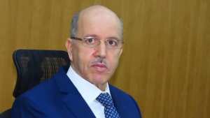 وزير  الصحة يكشف عن جديد تعديل القوانين الأساسية والأنظمة التعويضية لمهني الصحة