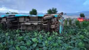 22 مصابًا في حادث إنحراف و إنقلاب حافلة لنقل المسافرين بسطيف