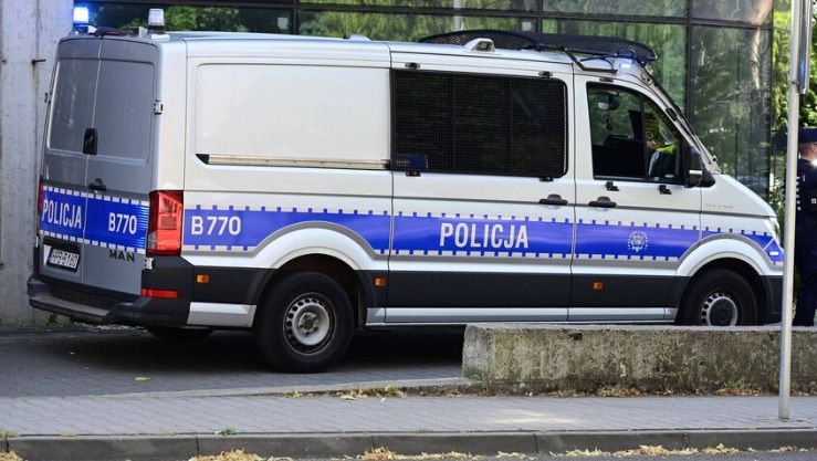 بولندا… جسم مجهول سقط وانفجر ليلاً