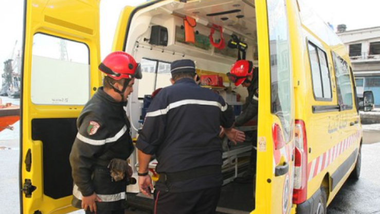 إصابة 11 شخصًا في حادث انحراف حافلة بوهران