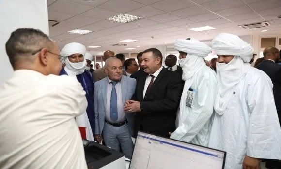 آمال كبيرة معلقة على شركة الخطوط الجوية الداخلية لفك العزلة عن المناطق الحدودية