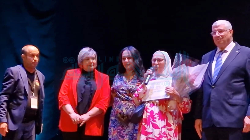 والي وهران يشرف على إفتتاح عروض وهران للفكاهة