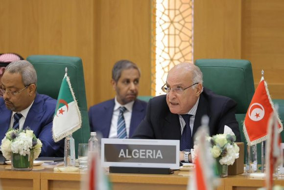 OCI : Attaf appelle à une position collective à la hauteur des défis existentiels auxquels la question palestinienne est confrontée