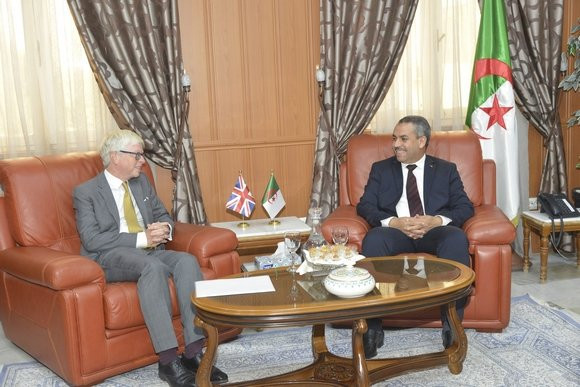 Sadaoui reçoit l'ambassadeur du Royaume-Uni en Algérie
