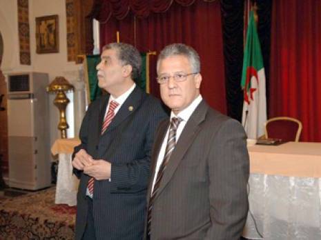 Seddik Chihab sous pression à Alger                                    Le mouvement de protestation s'élargit au RND