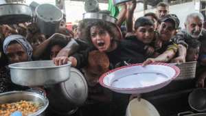 غزة.. وفاة طفلة نتيجة المجاعة وسوء التغذية