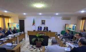 الوزير الأول بالنيابة يؤكد على ضرورة استكمال كافة التدابير لإنجاح الدخول الاجتماعي