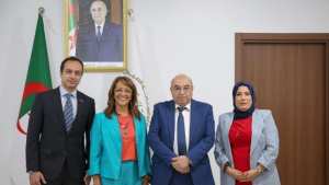 توقيع مذكرة تفاهم بين صيدال وAbbVie الأمريكية لتعزيز الكفاءات في التكافؤ الحيوي والبحث السريري