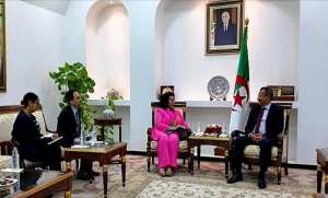 المعرض الافريقي للتجارة البينية بالجزائر: رخروخ يستقبل المديرة التنفيذية لوكالة التنمية للاتحاد الإفريقي