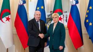 الرئيس تبون من سلوفينيا : الجزائر دولة مسالمة وتدعو لإحلال السلم في المنطقة والعالم