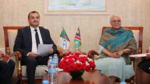 عرقاب يتحادث مع نائبة رئيسة جمهورية ناميبيا