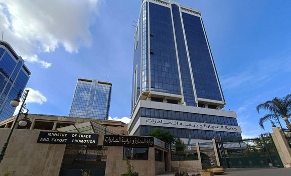 أسعار الحليب المعالج بالحرارة الفائقة: وزارة التجارة الداخلية تؤكد التزامها بالتصدي لأي ممارسات غير قانونية