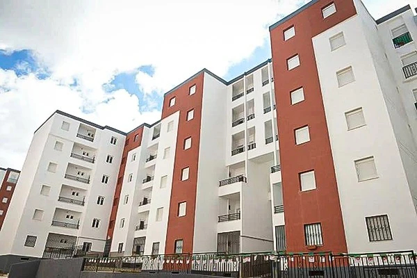 وهران : تسليم مفاتيح ل 300 مستفيد من السكن العمومي الايجاري ببلدية عين  الترك