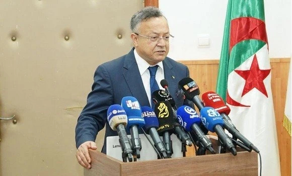 إطلاق الاستراتيجية الوطنية لتنظيم وتطوير زراعة الزعفران في الجزائر وتعميمها