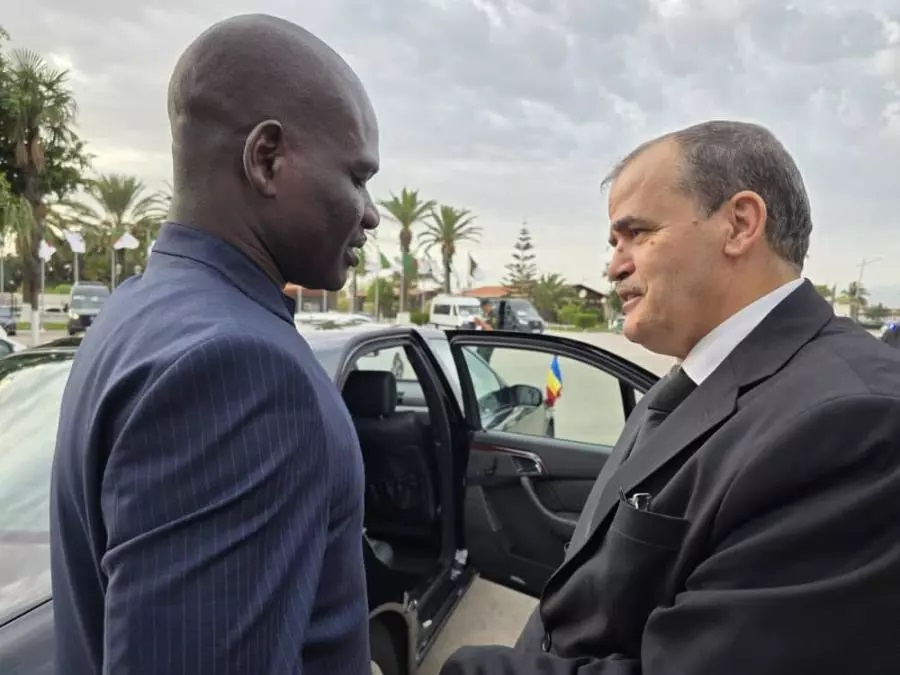 أوّل وفد يصل الجزائر