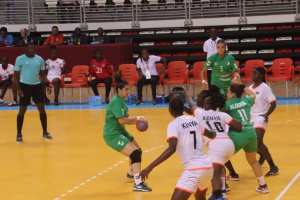 وهران: شبلات الجزائر يتفوقن على نظيراتهن من كينيا في اللقاء الافتتاحي لكأس إفريقيا للأمم لكرة اليد