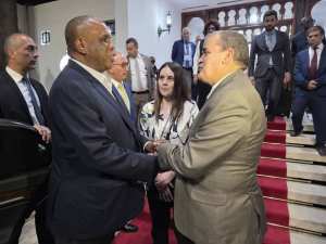 رزيق يستقبل وزراء أفارقة