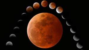 قمر الدم.. العالم يشهد مساء اليوم خسوفًا كليًا للقمر يُزين السماء