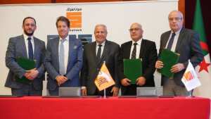 سوناطراك توقع عدة عقود مع مؤسسات جزائرية بقيمة 60 مليار دينار