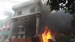 احتجاجات عنيفة في نيبال تُفضي إلى مقتل 19 شخصاً واستقالة رئيس الوزراء