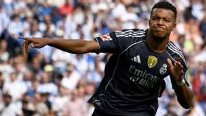 بعشرة لاعبين .. مبابي يقود ريال مدريد للفوز على ريال سوسيداد