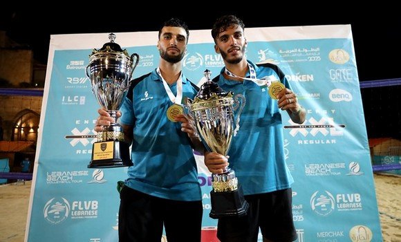 الكرة الطائرة الشاطئية: الجزائر تتوج بطلة العرب عند الرجال والسيدات يحققن البرونز