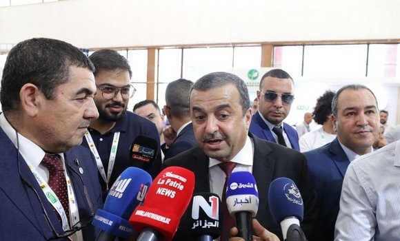 التجارة البينية الإفريقية: عرقاب يؤكد دور مؤسسات قطاع الطاقة والمناجم في حركية التعاون مع دول القارة