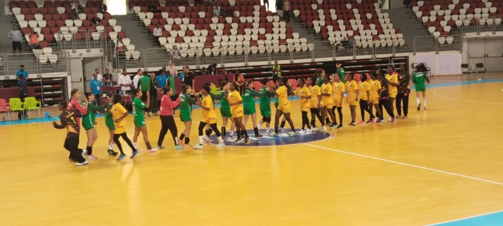 هزيمة شبلات الجزائر أمام غينيا 25/19… ومواجهة أنغولا تحدد مصير التأهل