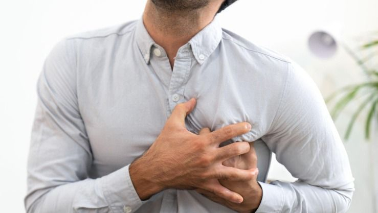 7 علامات تحذيرية يمكن أن تظهر قبل حدوث نوبة قلبية