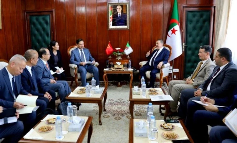 السيد مراد يستقبل نائب وزير تسيير الطوارئ لجمهورية الصين الشعبية