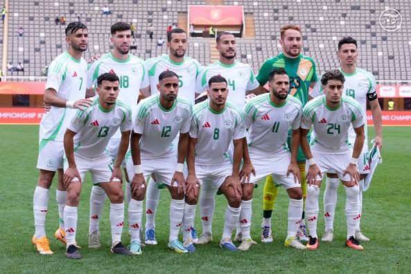 الجزائر تتعادل مع غينيا لكنها أقرب قليلاً إلى كأس العالم 2026