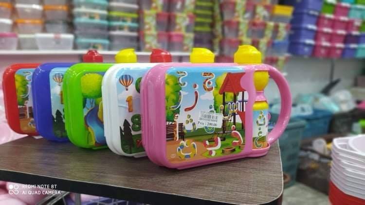 علب توضيب اللّمجة تغزو المحلاّت وتستقطب الأمّهات