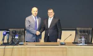 عبد الحق سايحي يستلم مهامه كوزير للعمل والتشغيل والضمان الاجتماعي