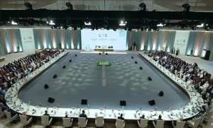 القمة العربية الاسلامية الطارئة: التشديد على ضرورة اتخاذ موقف موحد لرد  رادع  على العدوان الصهيوني على قطر