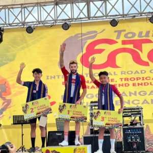 يوسف رقيقي بطل  المرحلة الخامسة....انتصار جزائري لامع في طواف إنتيتي  للدراجات بإندونيسيا