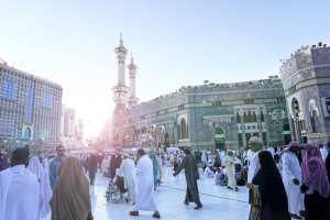 العمرة من الجزائر: الرحلات الجوية والنصائح العملية