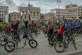 Planète (Europe) - 12 jours de voiture par personne et par an, cette mesure qui divise l’Allemagne