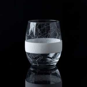 La confiance est comme un verre.