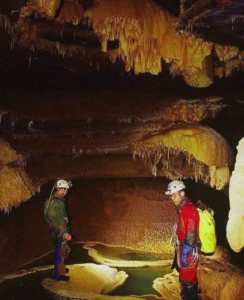 Une merveille en plein centre-ville de Constantine, la grotte Ras Eddouames