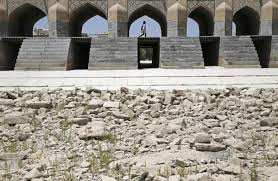Planète (Asie) - L'Iran en  faillite hydrique : les lacs de barrage de Téhéran presque vides face à une sécheresse extrême, l'évacuation de la capitale redoutée