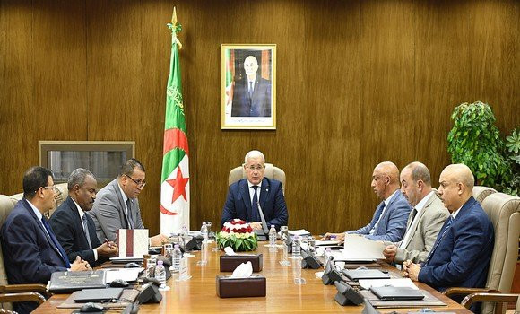 Ouverture de la session parlementaire : Boughali préside une réunion préparatoire avec les présidents des groupes parlementaires