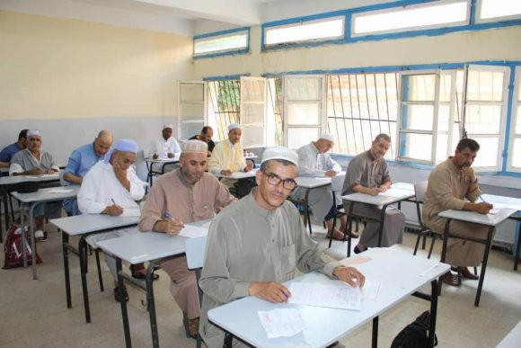 Près de 1.000 imams participent à Alger aux examens de promotion au rang d'imam enseignant   