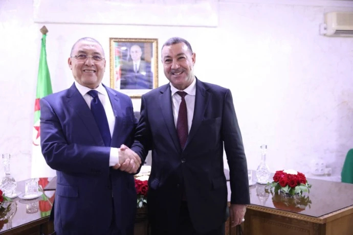 السعيد سعيود يستلم مهامه كوزير للداخلية والجماعات المحلية