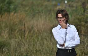 Planète (Europe) - PFAS: Des polluants éternels « toxiques » retrouvés dans le sang d’une commissaire européenne