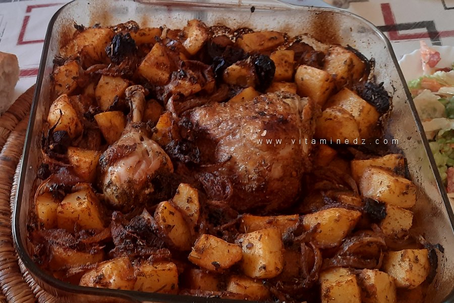 بطاطا مكعبة بالفرن مع الدجاج والبصل والأعشاب العطرية 🍗🥔🌿