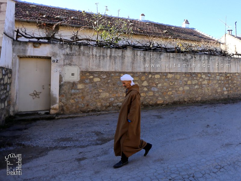 كيف تُصوِّر دون أن تُلاحَظ — استراتيجيات معاصرة